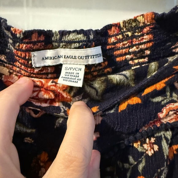 💸CLEARANCE 4 for $15💸 A&E Floral Women's Shorts - Picture 2 of 3